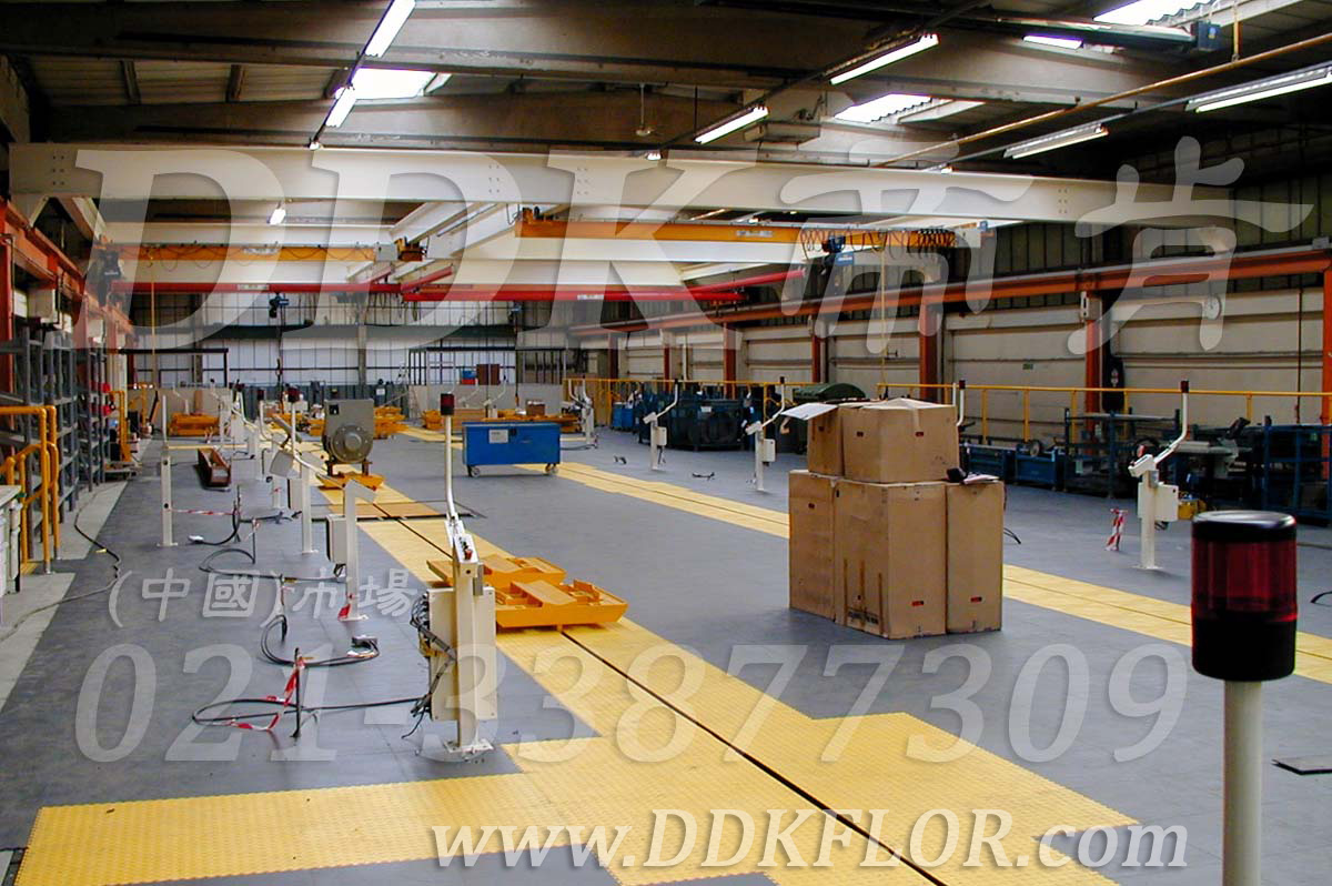 灰色+黃色_工業(yè)廠房地板鋪裝材料樣板圖片,帝肯(DDK)_2000_9979(工業(yè)廠房車間地面材料)效果圖,廠房地板材料,廠房地膠,廠房塑膠地板,廠房防滑地膠,維修車間地板,安全通道用地板,工業(yè)pvc地板,pvc工業(yè)地板,工業(yè)地板磚,工業(yè)地板,工業(yè)地板膠,工業(yè)地膠,工業(yè)塑膠地板,工業(yè)橡膠地板,工業(yè)防滑墊,pvc承重地板,耐重壓地板,工廠車間地膠,工廠車間地板革,車間pvc地板,車間塑膠地板,車間用地板膠,車間地板磚,車間地板,車間防砸地板,車間地膠墊,車間地面膠皮,倉庫防潮地膠,倉庫地板,防潮地板,防潮板,塑料拼裝地板,塑料拼接地板,塑料橡膠地毯,塑料地板