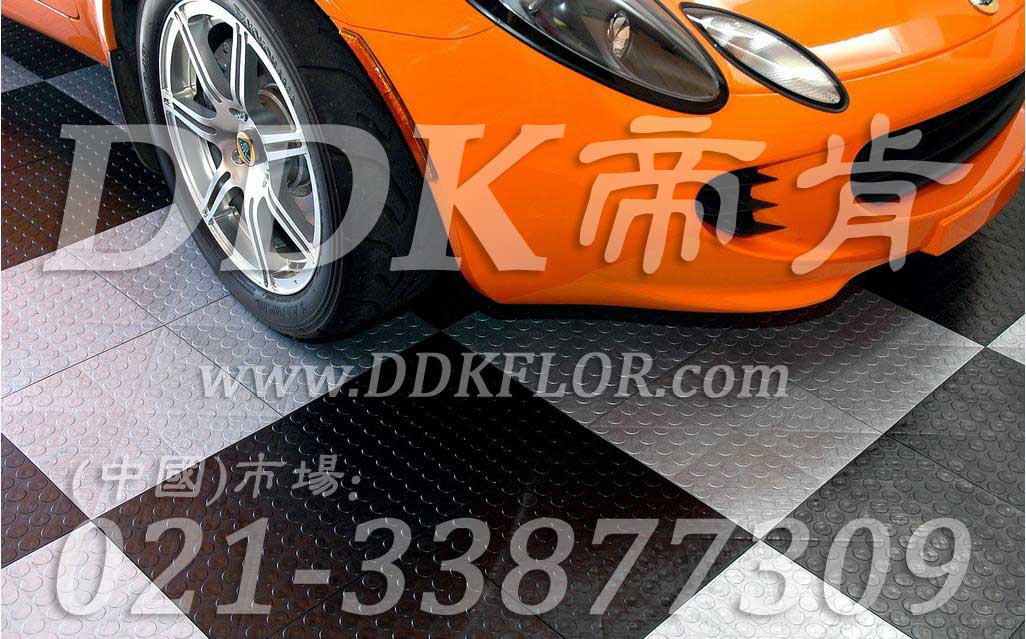 黑+淡灰_4S店汽車展廳地面材料樣板圖片,帝肯(DDK)_3000_680(展會地板材料)效果圖 黑+淡灰_4S店汽車展廳地面材料樣板圖片,帝肯(DDK)_3000_680(展會地板材料)效果圖,會展地板,可拼接展會塑膠地板,展會地板,展會地膠,展廳塑料格柵,展廳展車地墊,展臺地板,展銷會專用地板,摩托車展臺,汽車4s店卡扣展示板,汽車展廳地墊,汽車展廳地板,汽車展臺,汽車展示地墊,車型展示板,車展地板,車展地膠,