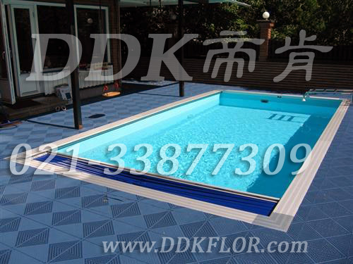 淺藍色平滑表面(3)_泳池周邊防滑墊樣板圖片,帝肯(DDK)_9013(Piz|廣場)效果圖 淺藍色平滑表面(3)_泳池周邊防滑墊樣板圖片,帝肯(DDK)_9013(Piz|廣場)效果圖,泳池地膠,泳池防滑地墊,泳池防滑地毯,游泳池防滑墊,游泳池防滑地膠,游泳池地墊