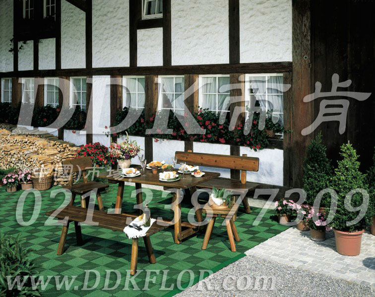 綠色拼裝_花園地面鋪設(shè)材料樣板圖片,帝肯(DDK)_8100_T550(室外花園地面材料)效果圖 綠色拼裝_花園地面鋪設(shè)材料樣板圖片,帝肯(DDK)_8100_T550(室外花園地面材料)效果圖,戶外地磚,戶外地板,戶外花園地磚,pvc戶外地板,塑料戶外地板,幼兒園戶外地墊,幼兒園戶外地板,戶外地墊,戶外地毯,戶外地膠,戶外塑料地板,戶外塑膠地毯,戶外花園地板,戶外草坪地墊,戶外防滑墊,花園戶外地板,陽(yáng)臺(tái)戶外地板,入戶花園地板,入戶花園地面,室外花園地磚,花園地板磚,露臺(tái)花園裝修,室外地板膠,室外地磚,室外地膠,室外塑料地板,室外塑膠地板,室外鏤空拼裝地板,室外防水地板,室外防滑地墊,室外生態(tài)地板,室外環(huán)保地板,室外防腐地板,室外陽(yáng)臺(tái)地板,室外陽(yáng)臺(tái)磚,室外露臺(tái)地磚,室外露臺(tái)裝修,幼兒園室外地膠