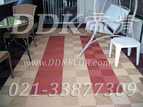 卡其色+紅磚色相拼_露天陽(yáng)臺(tái)地面裝修效果實(shí)景樣板圖片,帝肯(DDK)_8100_T500（露天陽(yáng)臺(tái)地面材料）效果圖,別墅陽(yáng)臺(tái)地板,別墅陽(yáng)臺(tái)裝修,室外陽(yáng)臺(tái)地板,室外陽(yáng)臺(tái)磚,室外露臺(tái)地磚,室外露臺(tái)裝修,舞臺(tái)地板,陽(yáng)臺(tái)地板磚,陽(yáng)臺(tái)地磚裝修,陽(yáng)臺(tái)戶外地板,陽(yáng)臺(tái)拼裝地板,陽(yáng)臺(tái)裝修,露臺(tái)地板,露臺(tái)地磚,露臺(tái)地面裝修,露臺(tái)拼接地板,露臺(tái)花園裝修,露臺(tái)防滑地板,露臺(tái)防滑地磚,頂樓露臺(tái)裝修,室外生態(tài)地板,室外環(huán)保地板,室外防腐地板