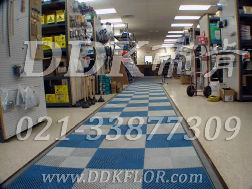 藍色+灰白色(2)_組合安裝_車間安全通道地面防滑材料樣板圖片,帝肯(DDK)_8100_9979(工廠地面材料)效果圖 藍色+灰白色(2)_組合安裝_車間安全通道地面防滑材料樣板圖片,帝肯(DDK)_8100_9979(工廠地面材料)效果圖,維修車間地板,車間塑料防滑墊,車間用地板膠,車間防滑地墊,車間防滑墊,車間防砸地板,車間地墊,通道防滑墊,安全通道用地板,倉庫防潮地膠,地面防滑墊,塑膠防滑墊,塑膠防滑地墊,多功能移動地板,室外地墊,室外地板膠,室外拼接地墊,室外防滑墊,室外防滑透水墊,工業走道地墊,工業耐油地墊,拼接式地墊,拼接地板,抗壓地墊,抗壓地板,模塊地板,排水地板,排水地墊,柵格地墊,拼裝地膠,拼裝地板,拼裝地墊,拼接式防滑墊,排水防滑墊,漏水地墊,漏水地膠,漏水防滑墊,甲板防滑墊,疏水板,疏水地墊,疏水防滑墊,疏水墊,網格地板,網格地墊,網格塑料地板墊,網格防滑墊,網格塑料墊,網狀防滑墊,耐壓地板,走廊地毯,走道地墊,耐磨地墊,耐油防滑墊,耐油防滑地墊,耐油耐水地墊,防潮地板磚,防潮地板,防潮地墊,防滑隔水墊,防潮板,防滑拼墊,防滑塑料地墊,透水防滑塑膠地墊,透水地板膠墊,透水地墊,隔水地板,隔水材料,耐重壓地板,耐重壓地墊,耐酸堿防腐蝕膠墊,耐磨地板,耐酸堿膠墊,耐酸堿地墊,耐酸堿pvc地板膠,耐磨防滑地板,耐磨地膠