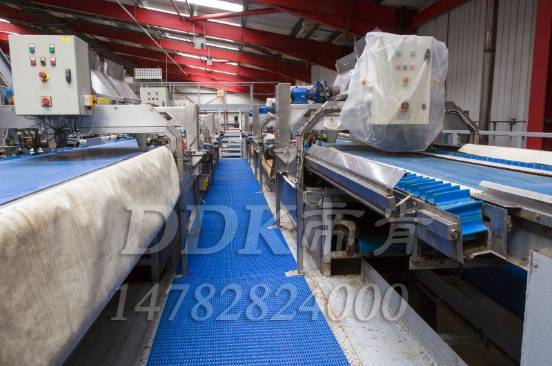 工廠回聲及噪聲污染怎么消除？地面隔音減震材料的2個聲源隔絕法原理簡介。