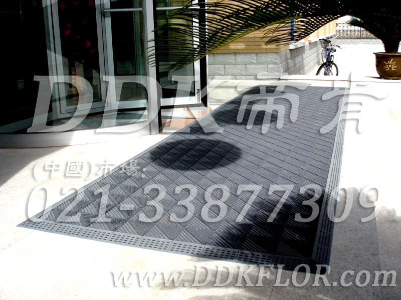 高級商用進門腳墊（6）_經典商務灰色樣板圖片,帝肯(DDK)_900_9000（LOTO|力拓）效果圖,三合一門口毯,三合一門墊,刮泥門墊,塑料門墊,大門腳墊,塑膠門墊,嵌入式門墊,廣告門墊,模塊拼接式門墊,橡膠門墊,腳墊門墊,自動門地墊,進門地墊,進門腳墊,門前地墊,門前墊,門前毯,門前腳墊,門廳地墊,門廳地毯,門廳腳墊,門廳除塵地墊,門口地墊,門口地毯,門口地面除塵刷,門口腳墊,門口腳踏墊,門口防塵地墊,門墊地毯,門墊地墊,門墊,門口除塵地墊,門口防滑墊,門口防滑地膠,門口防滑地墊,門口防塵墊,門口防塵地毯,防滑門墊,除塵門墊,除雪門墊,防塵門墊,pvc拼接式除塵墊,三合一防塵地墊,三合一防塵墊,三合一除塵墊,入口防塵地墊,刮泥除塵地墊,吸水吸塵地墊,防塵地墊,防塵地毯,防塵地膠墊,防塵墊,防塵防污地墊,防塵防滑地墊,除塵地墊,防滑除塵地墊,除塵腳墊,除塵墊,除塵地膠,除塵地毯,刮泥地墊,入口防水地墊,入口防滑墊,出入口地墊,PVC拼接地墊,室外拼接地墊,拼裝地墊,拼接式防滑墊,拼接式地墊,拼裝地膠,組合式地墊,模塊地墊