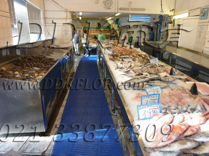 藍色_水產區地面通道防滑防護直紋網格毯(15)樣板圖片,帝肯(DDK)_1900_798(食堂餐廳廚房防滑材料)效果圖 藍色_水產區地面通道防滑防護直紋網格毯(15)樣板圖片,帝肯(DDK)_1900_798(食堂餐廳廚房防滑材料)效果圖,廚房地墊,廚房地毯,廚房地膠,廚房防滑地墊,廚房防滑地毯,廚房防滑地磚,廚房防滑墊,后廚用輸水墊,餐廳廚房專用地毯,餐廳防滑地墊,食堂專用防滑地毯,食堂用防滑地墊,食堂防滑墊,