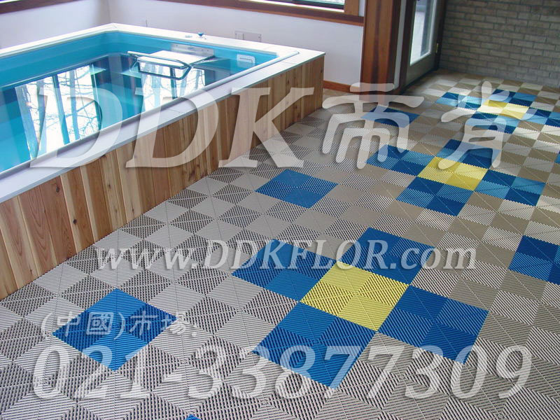 灰白加藍黃色相拼紋_洗浴桑拿房地面防滑地板材料(14)樣板圖片,帝肯(DDK)_8100_337(疏水型衛生間浴室防滑地磚材料) 效果圖 灰白加藍黃色相拼紋_洗浴桑拿房地面防滑地板材料(14)樣板圖片,帝肯(DDK)_8100_337(疏水型衛生間浴室防滑地磚材料) 效果圖,衛浴防滑墊,衛生間地墊,衛生間地板隔水墊,衛生間地膠,衛生間塑料地板,衛生間防水地墊,衛生間防水墊,衛生間防滑地墊,衛生間防滑地毯,衛生間防滑墊,浴室pvc格柵地板,浴室地墊,浴室地板,浴室地板磚,洗手間防滑墊,洗手間地墊,洗手間防滑地毯,洗浴防滑墊,洗澡間防滑墊,浴室地毯,浴室地磚,浴室地膠,浴室墊,浴池防滑墊,浴池防滑地墊,浴室防滑疏水磚,浴室防滑墊,浴室防滑地膠,浴室防滑地板,浴室防滑地墊,淋浴房防滑墊,公共衛生間塑料地毯,廁所防滑墊,桑拿地板