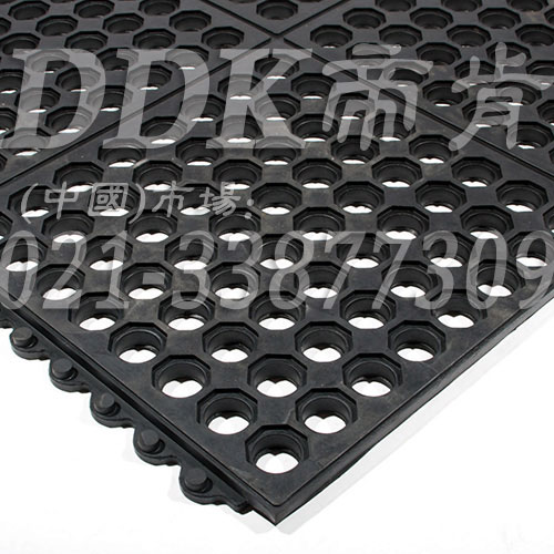 90×90cm疏水型防滑地墊 工業防站立疲勞墊 商用廚房地墊防水防油有彈性 90×90cm疏水型防滑地墊 工業防站立疲勞墊 商用廚房地墊防水防油有彈性,工業抗疲勞地墊,工業抗疲勞防滑墊,抗疲勞腳墊,抗疲勞地毯,抗疲勞墊,疏水型抗疲勞地墊,經濟型抗疲勞地墊,耐用型抗疲勞地墊,防疲勞地墊,防疲勞地毯,防疲勞地膠,防疲勞墊,防疲勞腳墊,餐廳廚房專用地毯,廚房地墊,廚房地毯,廚房地膠,廚房橡膠墊,廚房疏水材料,廚房防滑地墊,廚房防滑地毯,廚房防滑墊,多孔橡膠墊,多孔防滑地墊,室外鏤空拼裝地板,鏤空地膠,鏤空防滑地墊,帶孔防滑墊,排水地墊,排水防滑墊,疏水墊,疏水性材料,漏水地膠,漏水地墊,疏水地毯,疏水地膠,疏水地墊,疏水防滑墊,疏水防滑地墊,透水地墊,防水墊,防水地墊,防水地毯,防水防滑墊,防滑隔水墊,隔水材料,隔水地墊,隔水地板,防水地膠墊,衛生間地板隔水墊,衛生間防水地墊,衛生間防水墊