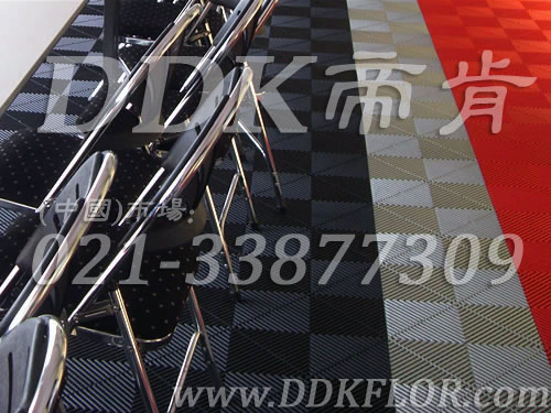 大型戶外展會(huì)及室外賽事會(huì)議互動(dòng)區(qū)帳篷地面鋪設(shè)用自排水抗壓組合地板效果_黑色互拼裝實(shí)景圖樣板圖片,帝肯(DDK)_8100_600(戶外活動(dòng)用帳篷地面材料)效果圖 大型戶外展會(huì)及室外賽事會(huì)議互動(dòng)區(qū)帳篷地面鋪設(shè)用自排水抗壓組合地板效果_黑色互拼裝實(shí)景圖樣板圖片,帝肯(DDK)_8100_600(戶外活動(dòng)用帳篷地面材料)效果圖,會(huì)展地板,可拼接展會(huì)塑膠地板,展會(huì)地膠,展銷會(huì)專用地板,展會(huì)地板,活動(dòng)地板,pvc活動(dòng)地板,移動(dòng)篷房用地板,帳篷地墊,帳篷地毯,帳篷地膠