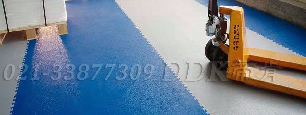 水泥地板起灰起砂掉皮怎么辦？一種根治環氧樹脂地面起鼓起泡脫層起皮的方法介紹。