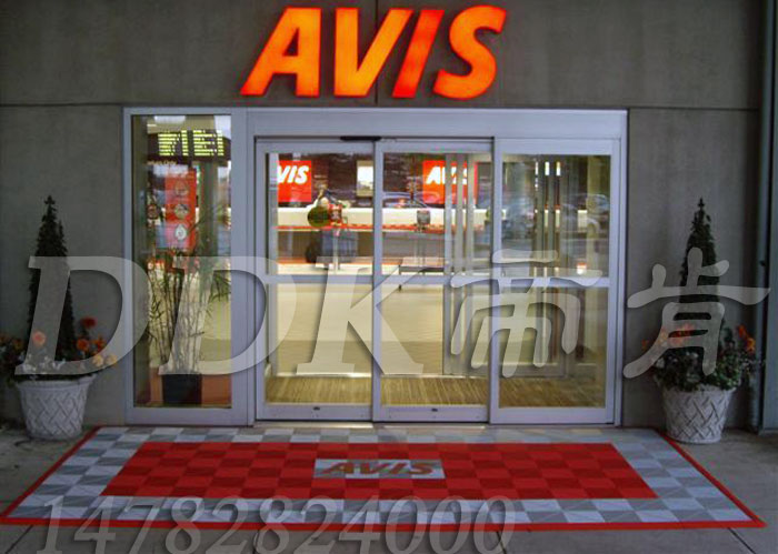 進門地墊那種材料好?耐磨塑料門墊樣板圖片,帝肯(DDK)_8100_900(大門入口防滑墊)效果圖 進門地墊那種材料好?耐磨塑料門墊樣板圖片,帝肯(DDK)_8100_900(大門入口防滑墊)效果圖,刮泥門墊,塑料門墊,塑膠門墊,門口腳墊,門前墊,門前地墊,進門地墊,進門腳墊,防滑門墊,除塵門墊,門墊,門口防滑墊,門口防滑地膠,門口防滑地墊