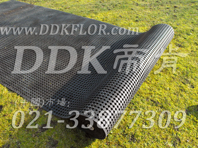 大寬幅地面防滑用室外橡膠網孔型卷材樣板圖片,帝肯(DDK)_4500_222(室外草坪走道鋪設材料)效果圖 大寬幅地面防滑用室外橡膠網孔型卷材樣板圖片,帝肯(DDK)_4500_222(室外草坪走道鋪設材料)效果圖,地面保護地毯,室外地毯,戶外地毯,戶外地墊,室外地墊