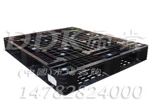 塑料倉儲物流地墊 抗油防火耐酸堿 耐磨止滑再生環保棧板130x93x16 cm，倉庫地墊,倉庫地板,倉庫塑膠地板,倉庫防潮地膠