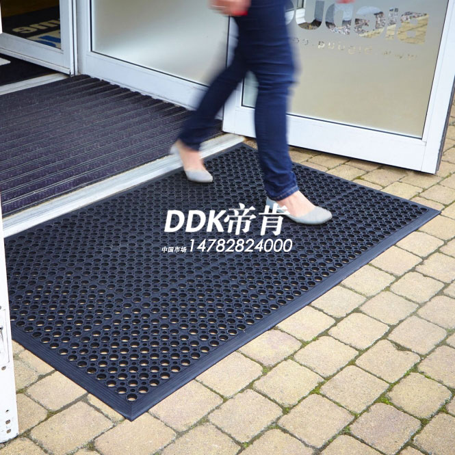 出入口防滑墊,戶外橡膠入口墊 | 900w x 600d 毫米 | 黑色圓孔 出入口防滑墊,戶外橡膠入口墊 | 900w x 600d 毫米 | 黑色圓孔